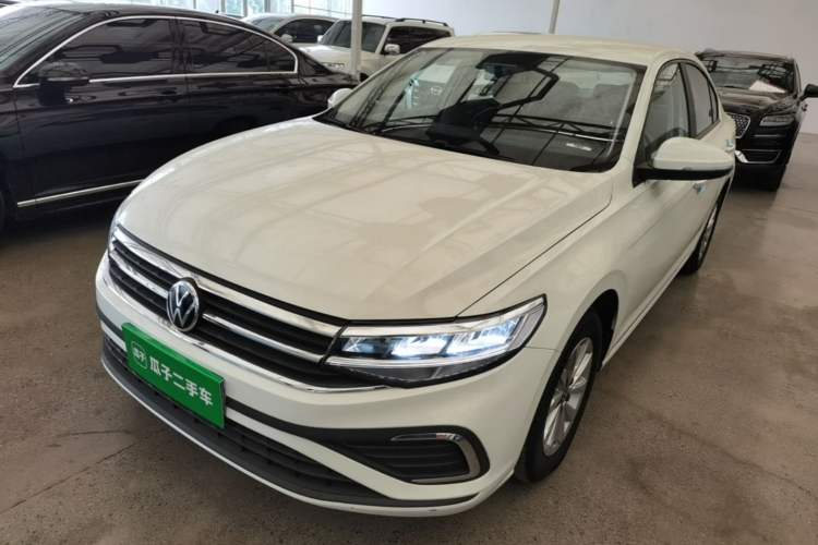 Volkswagen Bora 2023 200TSI DSG Smart